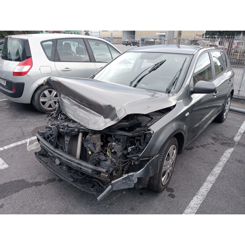 kia cee´d hatchback (ed) del año 2010 kia cee´d hatchback (ed) del año 2010