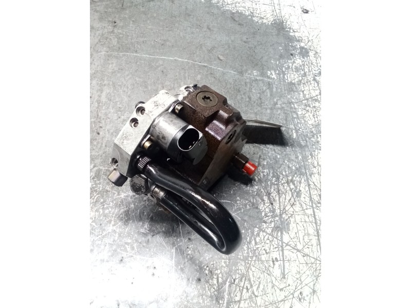Recambio de bomba inyeccion para bmw 1 (e87) 120 d referencia OEM IAM 7788670 0445010045 BOSCH