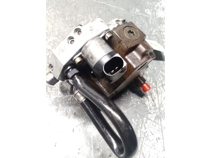 Recambio de bomba inyeccion para bmw 1 (e87) 120 d referencia OEM IAM 7788670 0445010045 BOSCH
