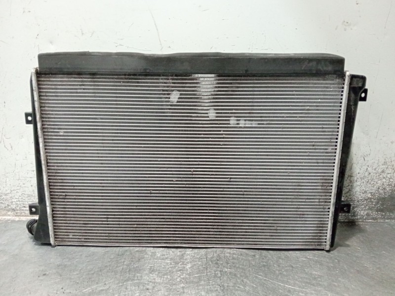 Recambio de radiador agua para volkswagen golf v (1k1) 1.9 tdi referencia OEM IAM 53813  