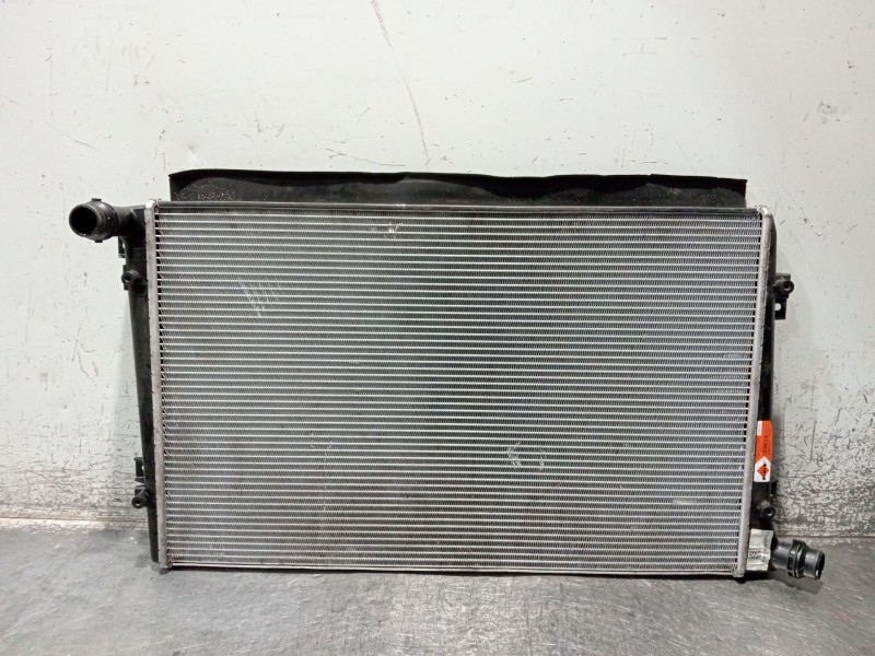 Recambio de radiador agua para volkswagen golf v (1k1) 1.9 tdi referencia OEM IAM 53813  