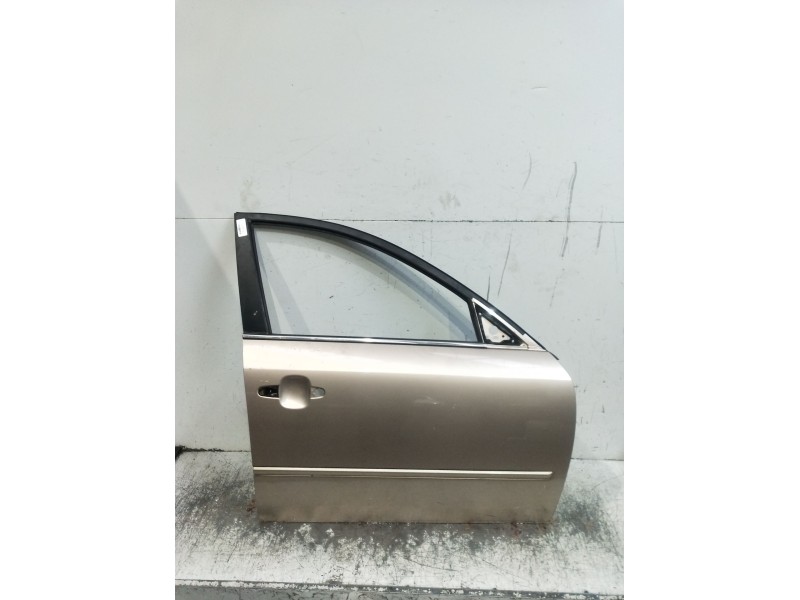 Recambio de puerta delantera derecha para hyundai sonata v (nf) 2.0 crdi referencia OEM IAM  4P 