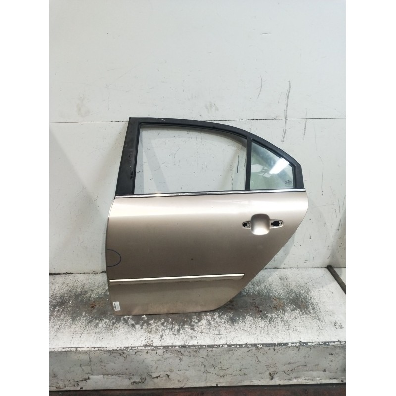 Recambio de puerta trasera izquierda para hyundai sonata v (nf) 2.0 crdi referencia OEM IAM  4P VER FOTOS