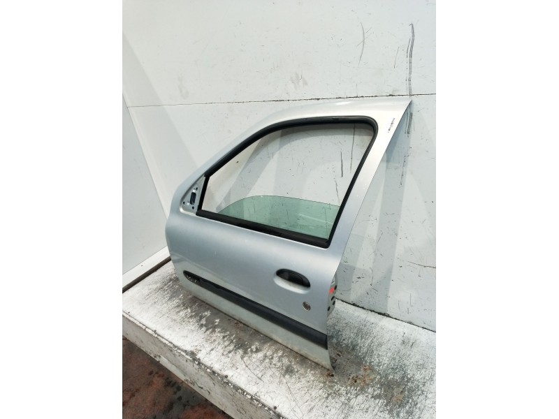 Recambio de puerta delantera izquierda para renault clio ii (bb_, cb_) 1.2 16v (bb05, bb0w, bb11, bb27, bb2t, bb2u, bb2v, cb05,.