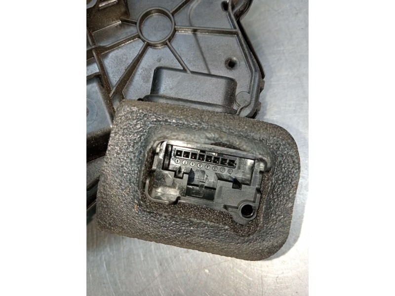 Recambio de motor cierre centralizado delantero izquierdo para volkswagen polo referencia OEM IAM   