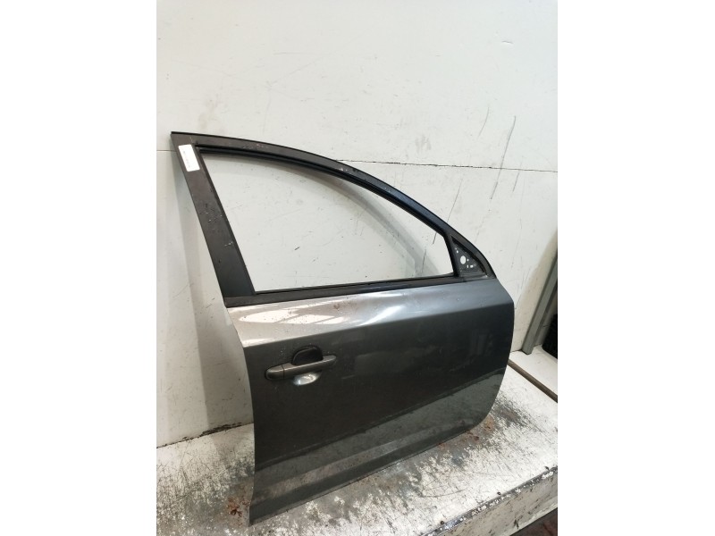 Recambio de puerta delantera derecha para kia cee´d hatchback (ed) 1.6 crdi 90 referencia OEM IAM  5P 