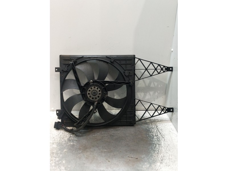 Recambio de electroventilador para volkswagen polo iv (9n_, 9a_) 1.4 tdi referencia OEM IAM 885002206  