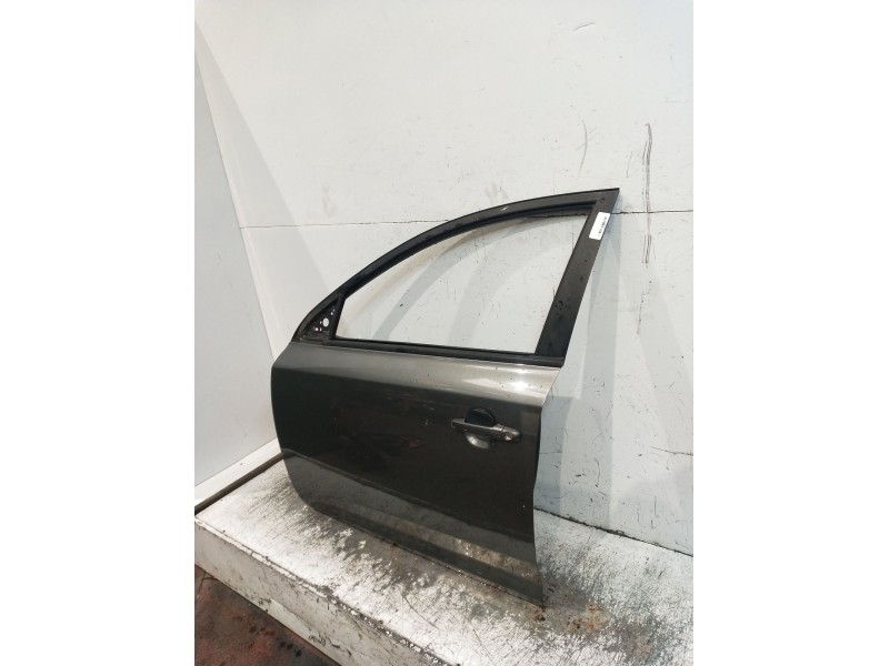 Recambio de puerta delantera izquierda para kia cee´d hatchback (ed) 1.6 crdi 90 referencia OEM IAM  5P 