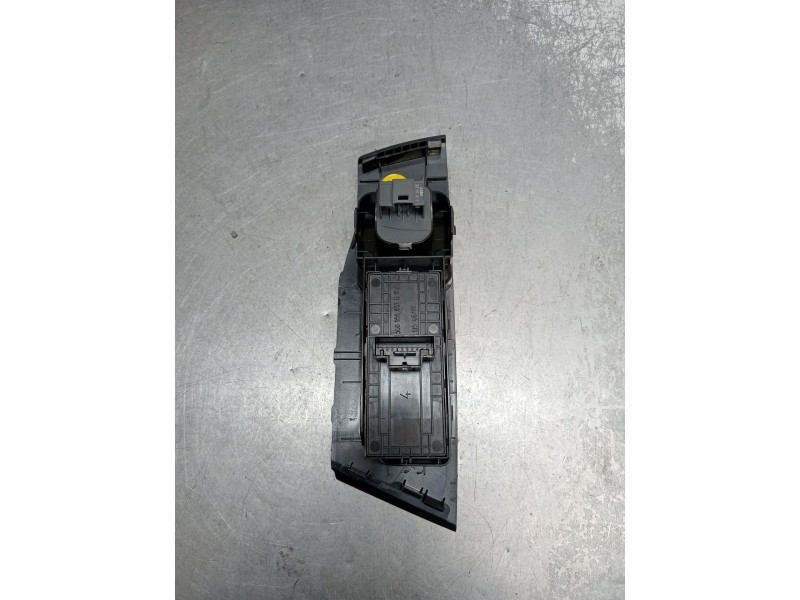 Recambio de mando elevalunas delantero izquierdo para volkswagen polo referencia OEM IAM   