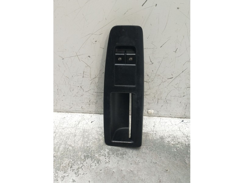Recambio de mando elevalunas delantero izquierdo para volkswagen polo iv (9n_, 9a_) 1.4 tdi referencia OEM IAM 6Q1867171E  