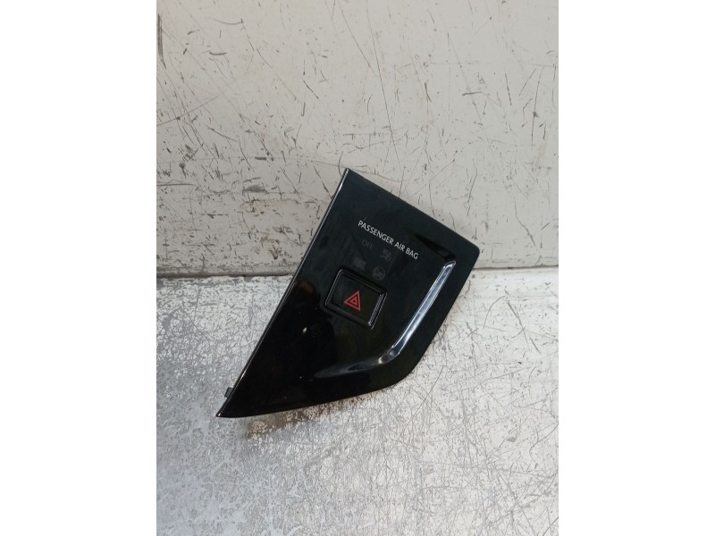 Recambio de mando multifuncion para volkswagen polo referencia OEM IAM   