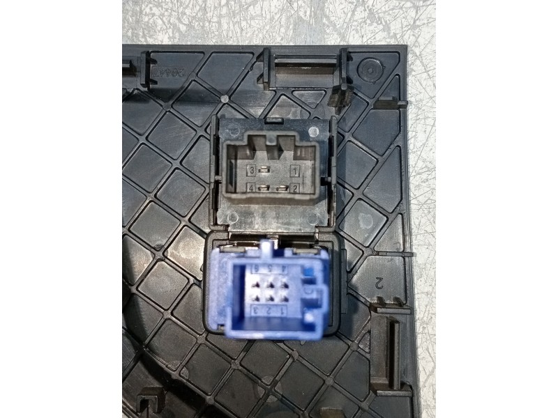 Recambio de mando multifuncion para volkswagen polo referencia OEM IAM   