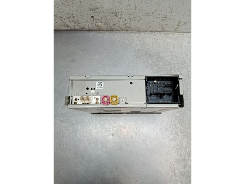 Recambio de sistema navegacion gps para volkswagen polo referencia OEM IAM 3Q0035824C  