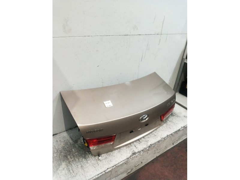 Recambio de tapa maletero para hyundai sonata v (nf) 2.0 crdi referencia OEM IAM  4P 