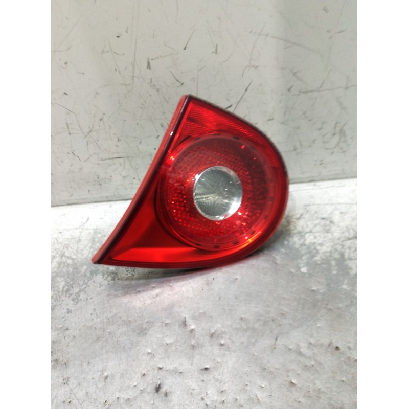 Recambio de piloto trasero derecho interior para volkswagen golf v (1k1) 1.9 tdi referencia OEM IAM 1K6945094E 028500204 