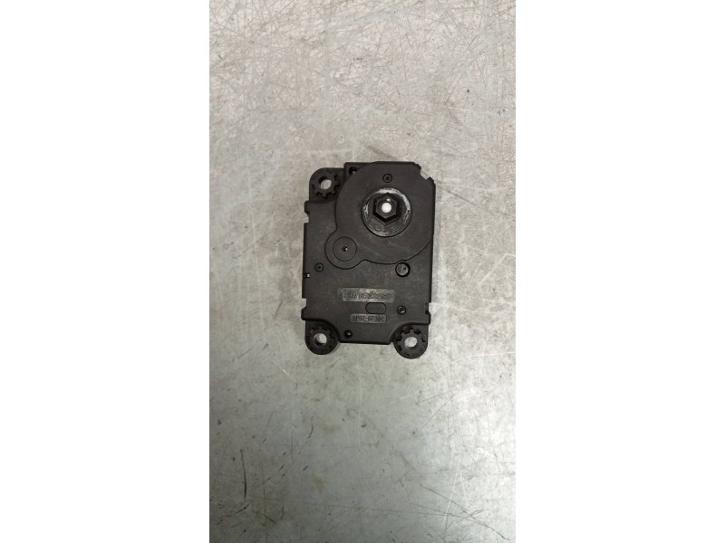 Recambio de motor apertura trampillas climatizador para renault zoe entry referencia OEM IAM A21201700  