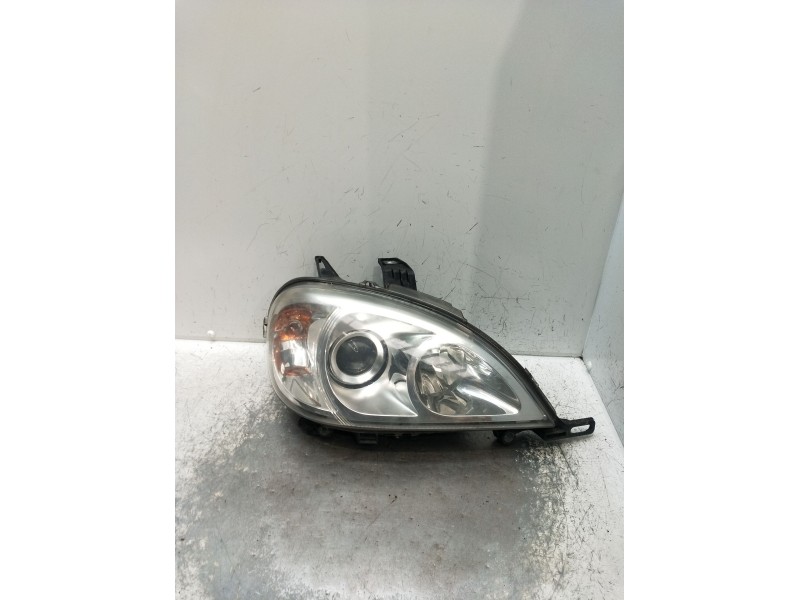 Recambio de faro derecho para mercedes-benz clase m (w163) ml 320 (163.154) referencia OEM IAM 1638200749 22316900 