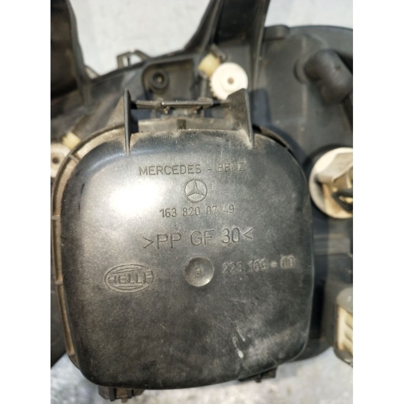 Recambio de faro derecho para mercedes-benz clase m (w163) ml 320 (163.154) referencia OEM IAM 1638200749 22316900 
