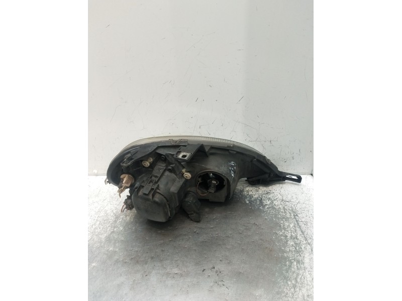 Recambio de faro izquierdo para mercedes-benz clase m (w163) ml 320 (163.154) referencia OEM IAM 1638200749  