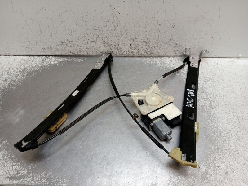 Recambio de elevalunas delantero derecho para volkswagen polo referencia OEM IAM 2G4837462B  