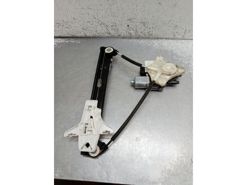 Recambio de elevalunas trasero izquierdo para volkswagen polo referencia OEM IAM 2G6839461C  