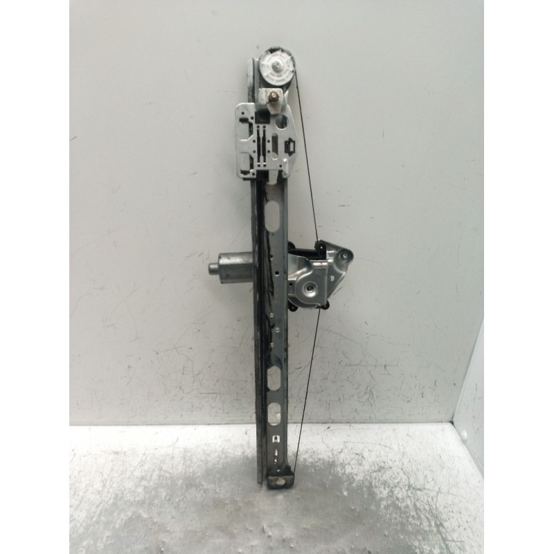 Recambio de elevalunas trasero derecho para mercedes-benz clase m (w163) ml 320 (163.154) referencia OEM IAM 9137041099284 5P 