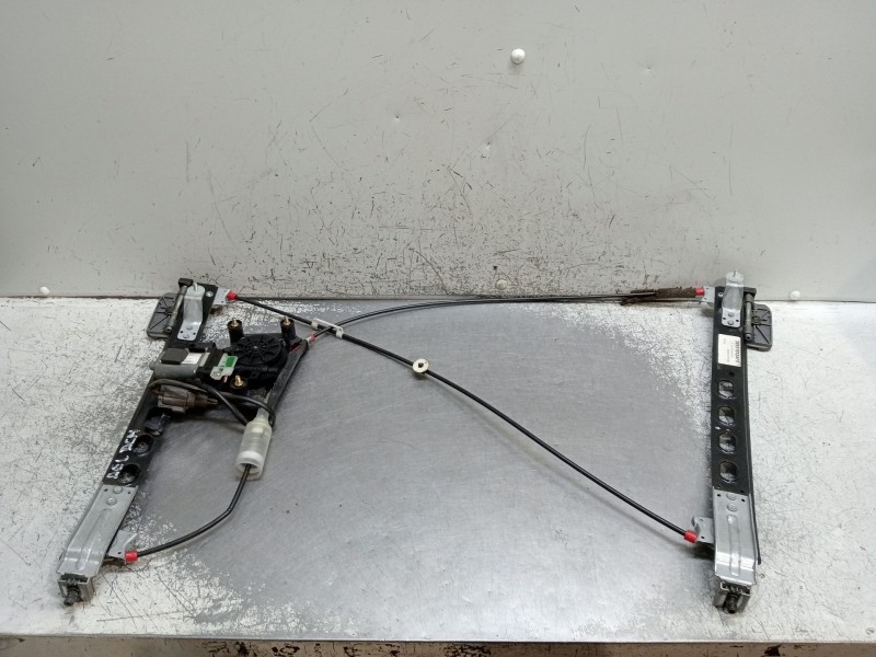 Recambio de elevalunas delantero derecho para ford focus ii descapotable 2.0 tdci referencia OEM IAM 38931012AF0  