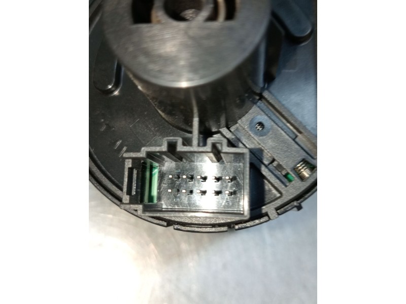 Recambio de mando luces para volkswagen polo referencia OEM IAM 5G0941431R  