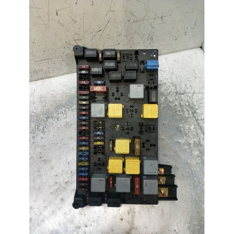 Recambio de caja reles / fusibles para mercedes-benz clase m (w163) ml 320 (163.154) referencia OEM IAM 560108013370  