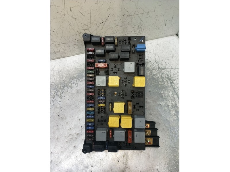 Recambio de caja reles / fusibles para mercedes-benz clase m (w163) ml 320 (163.154) referencia OEM IAM 560108013370  