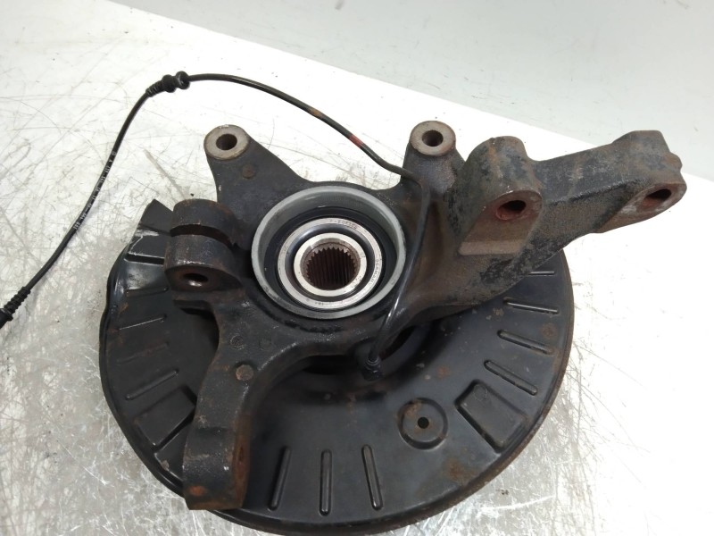 Recambio de mangueta delantera izquierda para mercedes vito kombi (639) 2.1 cdi cat referencia OEM IAM   