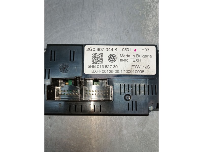Recambio de mando calefaccion / aire acondicionado para volkswagen polo referencia OEM IAM 2G0907044K 5HB01382730 