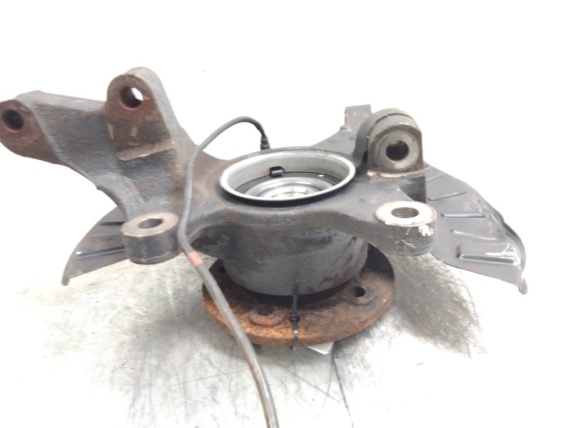 Recambio de mangueta delantera izquierda para mercedes vito kombi (639) 2.1 cdi cat referencia OEM IAM   