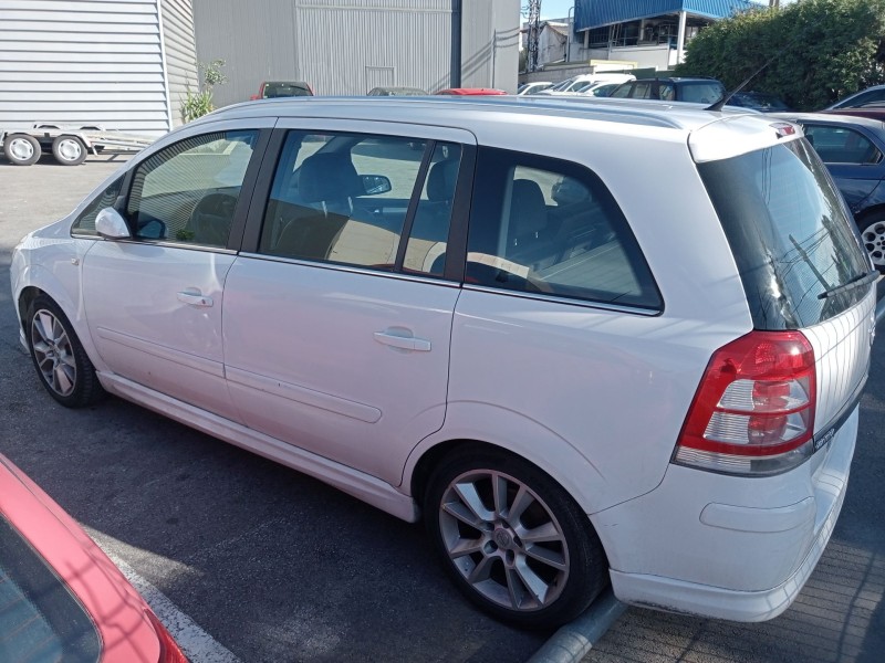 opel zafira / zafira family b (a05) del año 2009