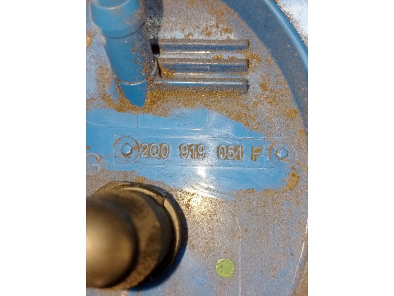 Recambio de bomba combustible para volkswagen polo referencia OEM IAM 2Q0919051F  