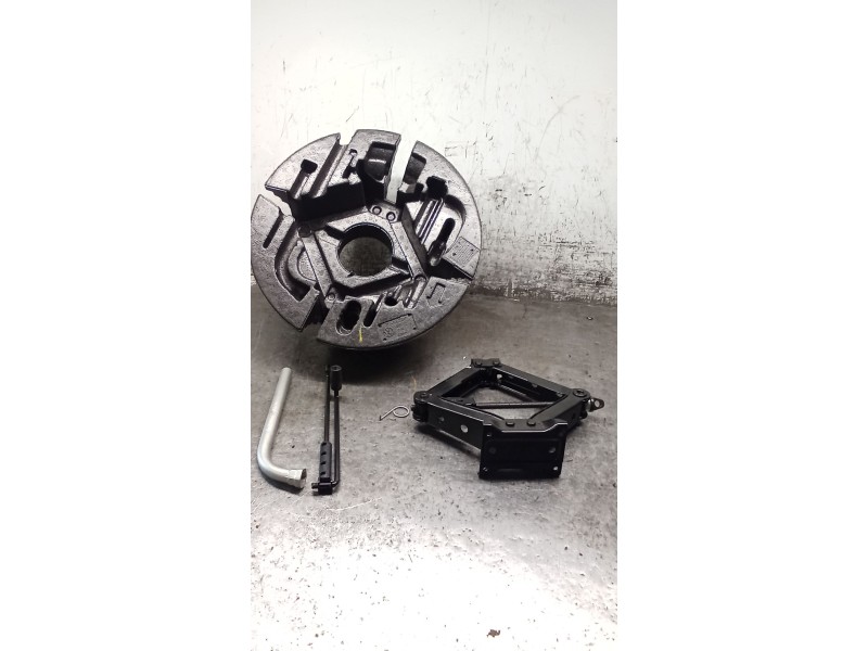 Recambio de gato para volkswagen polo referencia OEM IAM 2Q0011031TS3  