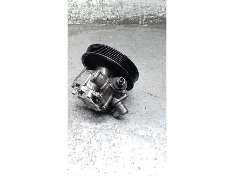 Recambio de bomba direccion para mercedes-benz clase c t-model (s203) c 220 cdi (203.206) referencia OEM IAM A6112300115  