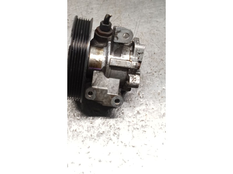 Recambio de bomba direccion para mercedes-benz clase c t-model (s203) c 220 cdi (203.206) referencia OEM IAM A6112300115  