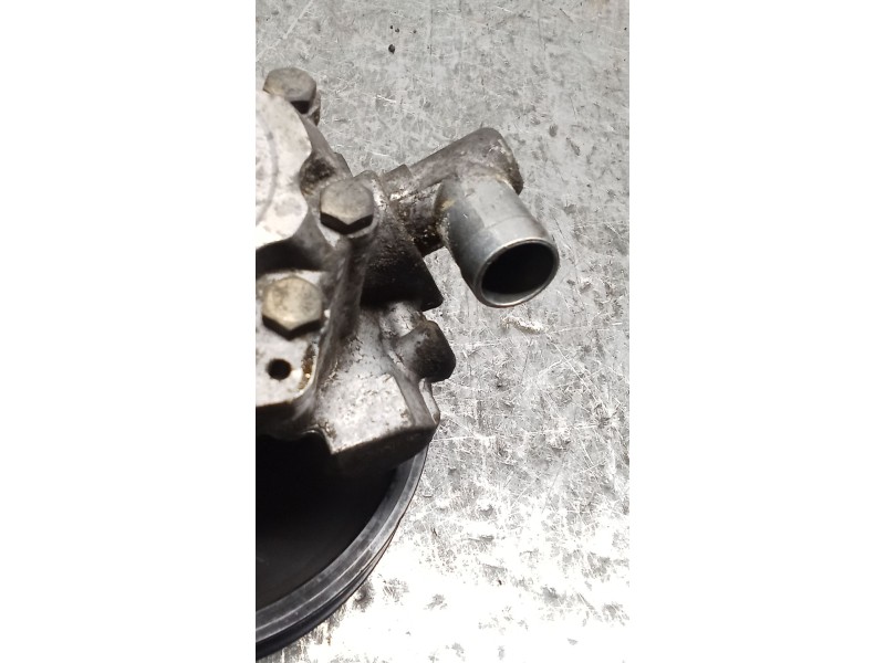 Recambio de bomba direccion para mercedes-benz clase c t-model (s203) c 220 cdi (203.206) referencia OEM IAM A6112300115  