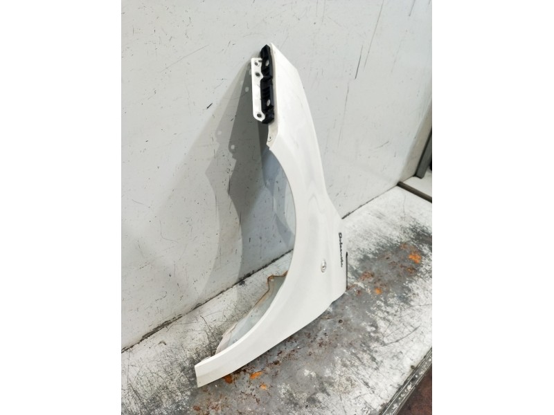 Recambio de aleta delantera izquierda para fiat 500 312 1.0 hybrid referencia OEM IAM   