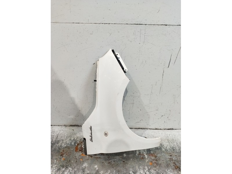 Recambio de aleta delantera derecha para fiat 500 312 1.0 hybrid referencia OEM IAM   