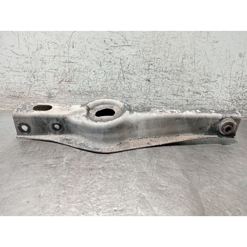 Recambio de brazo suspension inferior trasero izquierdo para peugeot 406 (8b) 2.0 hdi 110 referencia OEM IAM   