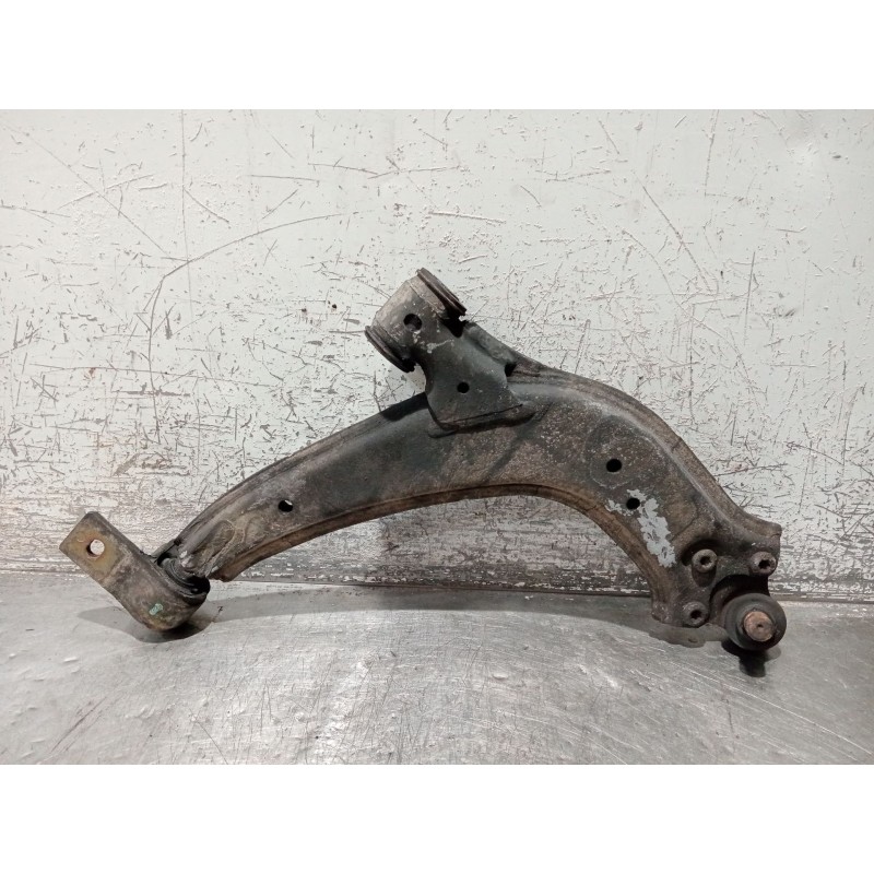 Recambio de brazo suspension inferior delantero derecho para peugeot partner monospace (5_, g_) 1.9 d referencia OEM IAM   
