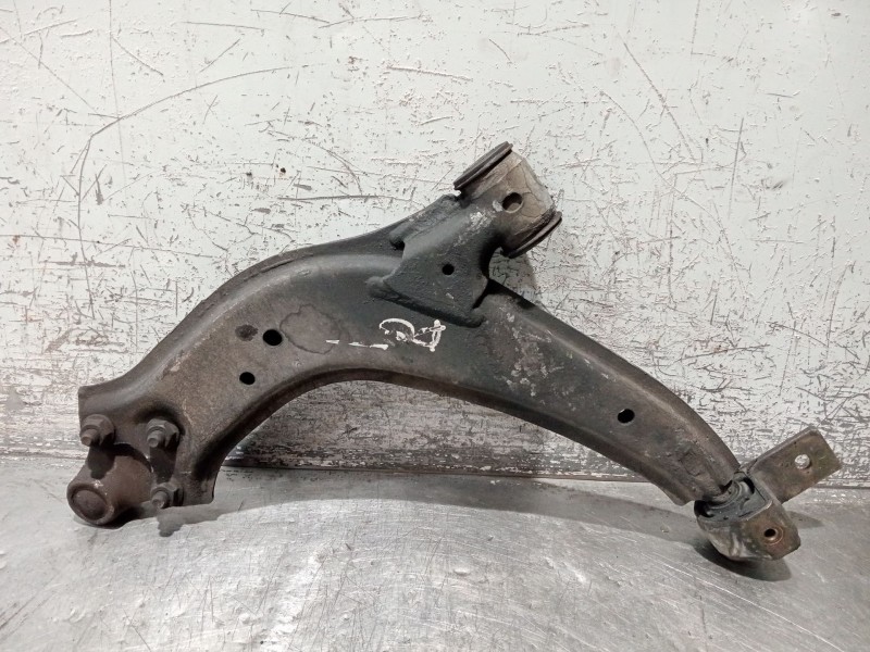 Recambio de brazo suspension inferior delantero derecho para peugeot partner monospace (5_, g_) 1.9 d referencia OEM IAM   