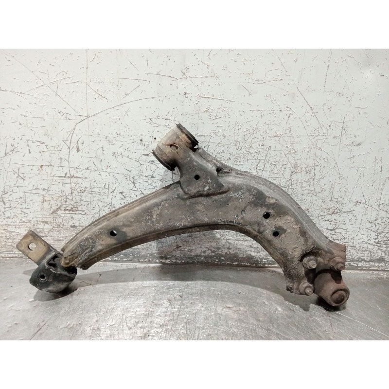 Recambio de brazo suspension inferior delantero izquierdo para peugeot partner monospace (5_, g_) 1.9 d referencia OEM IAM   