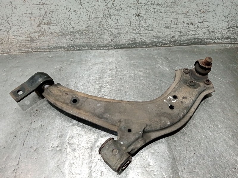 Recambio de brazo suspension inferior delantero izquierdo para peugeot partner monospace (5_, g_) 1.9 d referencia OEM IAM   