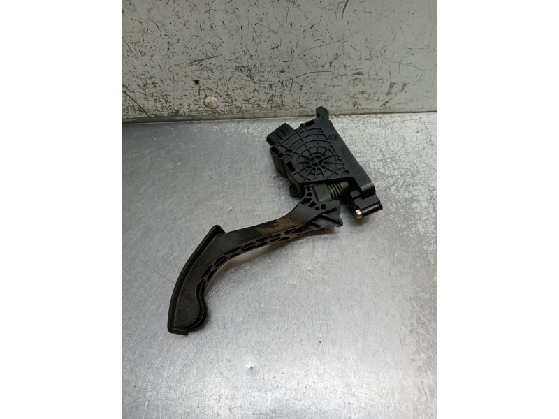 Recambio de potenciometro pedal para volkswagen polo referencia OEM IAM 2Q1723503  