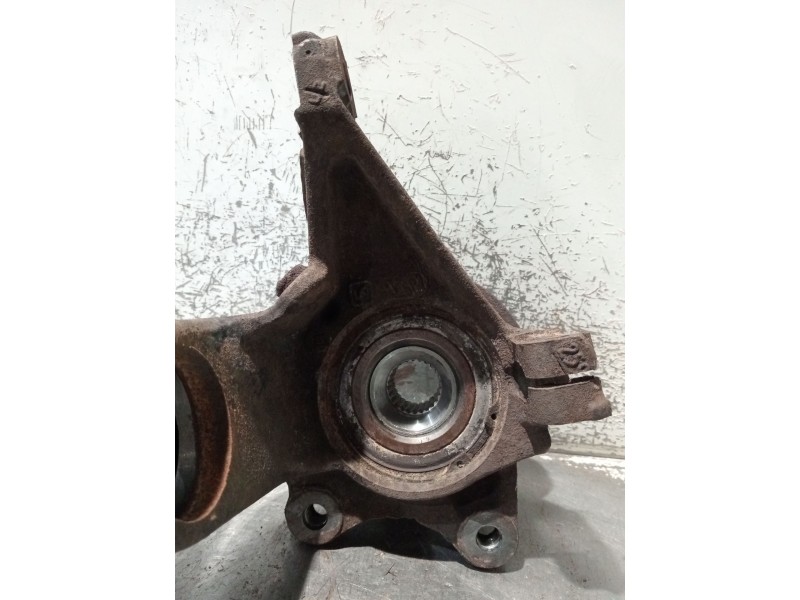 Recambio de mangueta delantera derecha para peugeot partner monospace (5_, g_) 1.9 d referencia OEM IAM   
