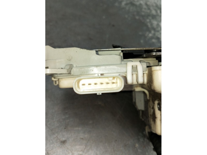 Recambio de motor cierre centralizado trasero derecho para audi a5 sportback (8t) 3.0 tdi (150kw) referencia OEM IAM 8K0839016C 