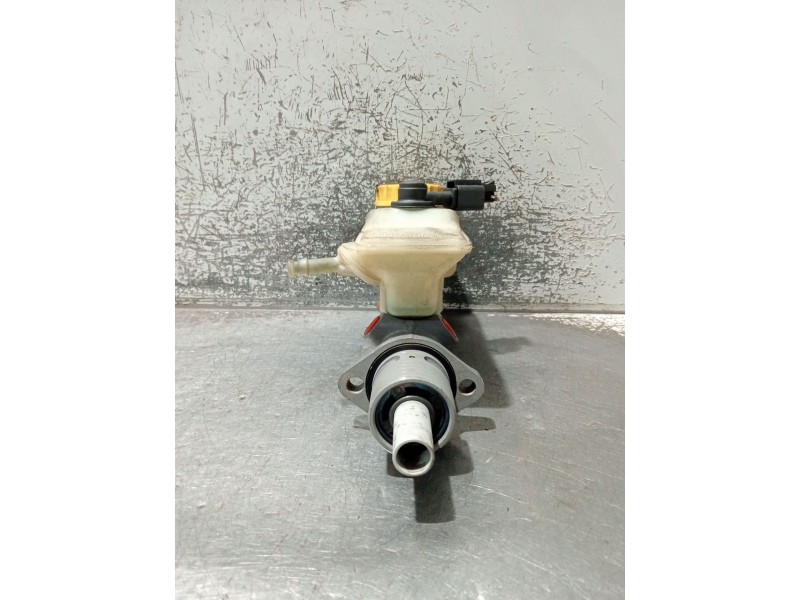 Recambio de bomba freno para volkswagen polo iii (6n1) 50 1.0 referencia OEM IAM 21025599  